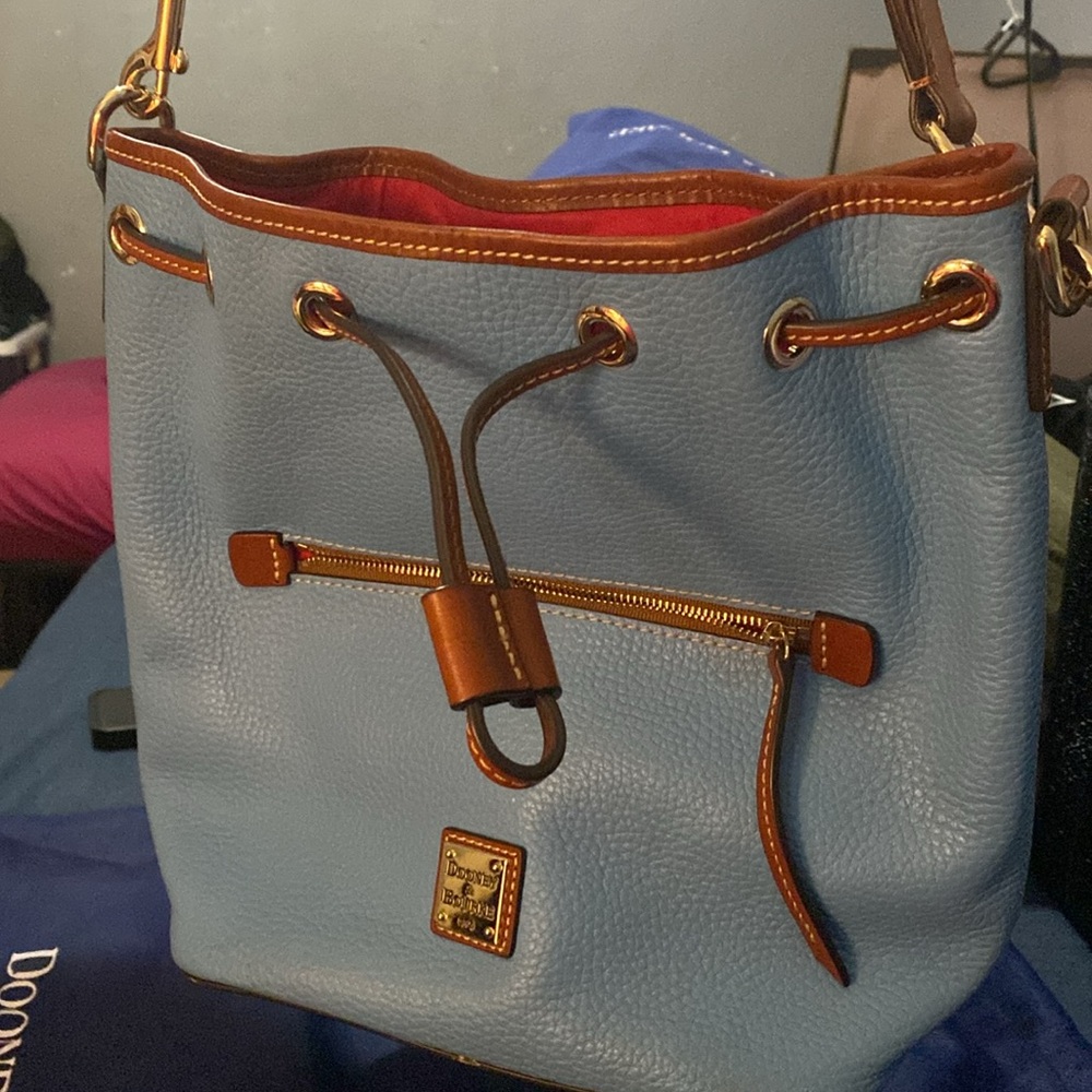 Dooney & Bourke Blue Leather draw string pebble grain - Picture 3 of 3